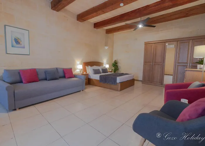 Hollies Casa vacanze Qala